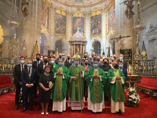 El curso cofrade 2021-2022 se inaugura en la S. A. R. I. Catedral.